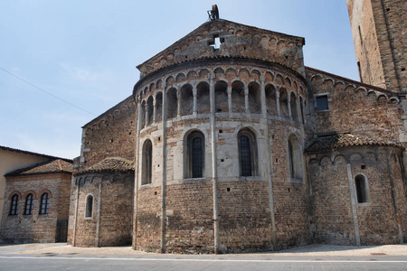 不必担心要把 Rivolta 意大利克雷莫纳 中世纪教会圣 Sigismondo