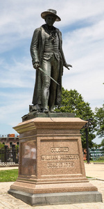 邦克山纪念碑上自由之路在波士顿