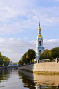 钟塔的圣尼古拉斯海军 Cathedral.Kryukov 运河的视图