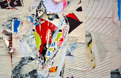 券人持有标记笔记本皱巴巴的文件撕页错误做撕广告牌海报纸背景gru