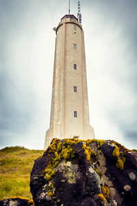 冰岛极端西海岸的白色灯塔。Snaefellsnes 半岛