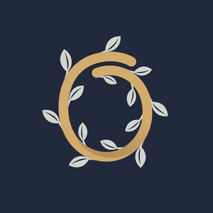 复古黄金字母 O logo 与银叶子