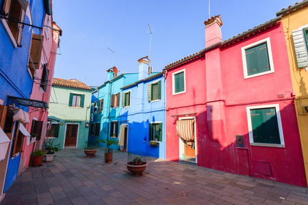 传统的布拉诺彩色房子，威尼斯