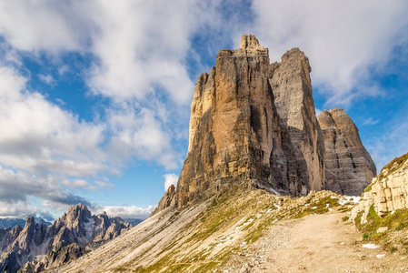 视图在意大利多洛米蒂山 Tre 犯罪山 Forcella Lavaredo