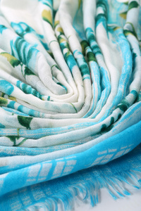 中式风格模式制作的面料围巾