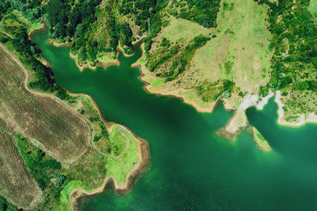 俯视海岸线图片