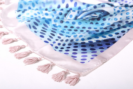 中式风格模式制作的面料围巾图片