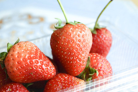新鲜草莓甜鲜果