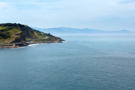 从戈塔瑞鼠标，西班牙巴斯克地区海岸线海景