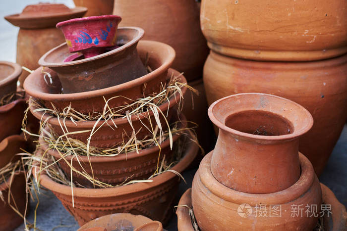 手工陶瓷花瓶 粘土罐堆放出售 陶器制作场所 本地工艺市场 工艺 传统粘土陶器 陶器店 各种陶瓷壶堆放出售照片 正版商用图片0rvyfd 摄图新视界 手工陶瓷花瓶 粘土罐堆放出售 陶器制作场所 本地工艺市场 工艺 传统粘土陶器 陶器店 各种陶瓷壶堆放出售照片 正版商用图片0rvyfd 摄图新视界