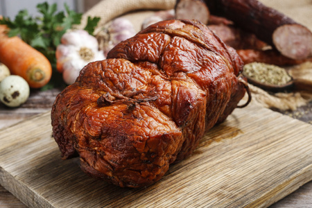 烟熏的火腿图片