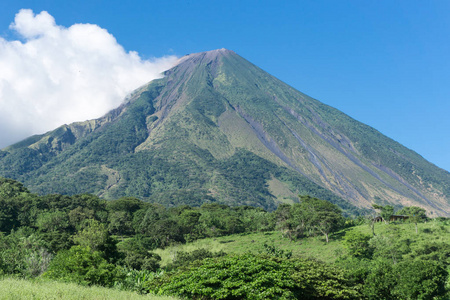 Ometepe 岛, 尼加拉瓜。Voclano 康塞普西翁的看法