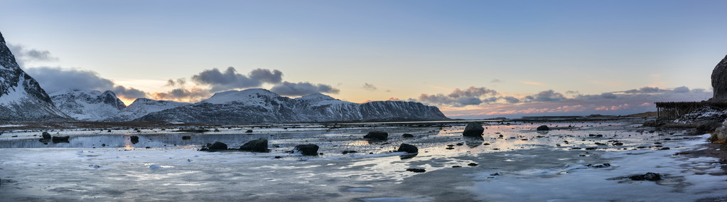 罗弗敦群岛全景在冬天的时候