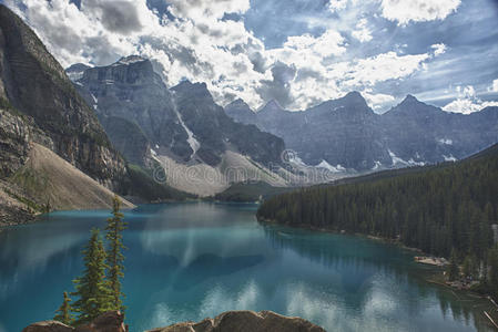 路易斯湖风景