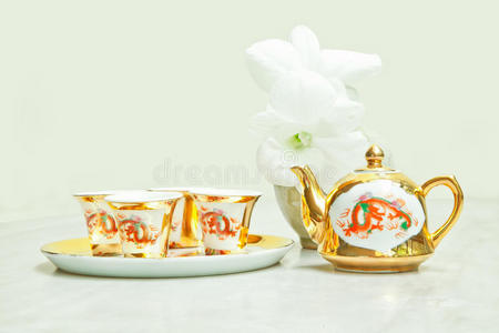 黄金中式茶具图片