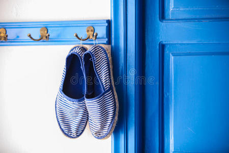 希腊风格的蓝色女拖鞋图片
