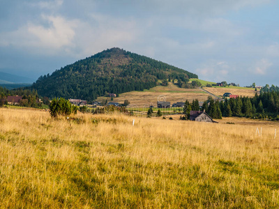 bukovec hill和jizerka村