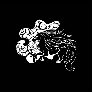 麒麟梦.粉笔在黑板上照片