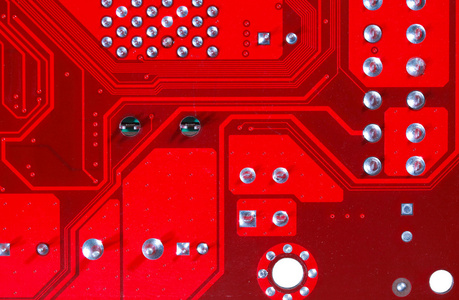 与处理器的红色电子主板电路的特写