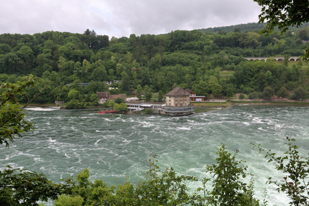 河流莱茵河，瑞士