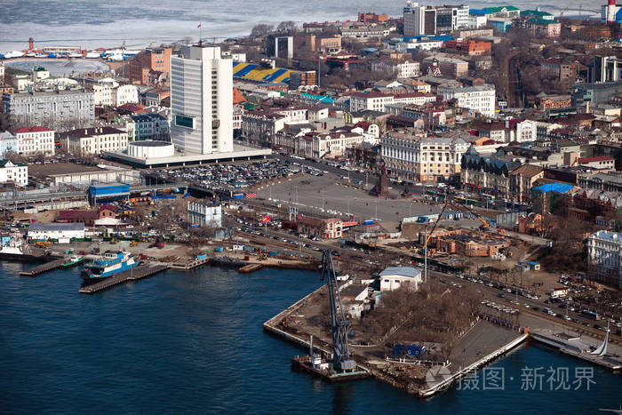 从上面看到的海参崴全景.
