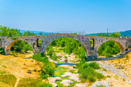 吕贝隆地区的 calavon 河, 法郎照片