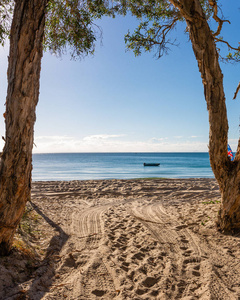 昆士兰的摩顿岛海滩露营