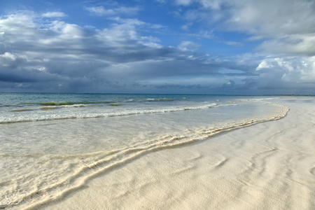 夏季海滩和大海