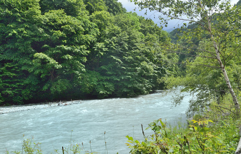 山风景与河