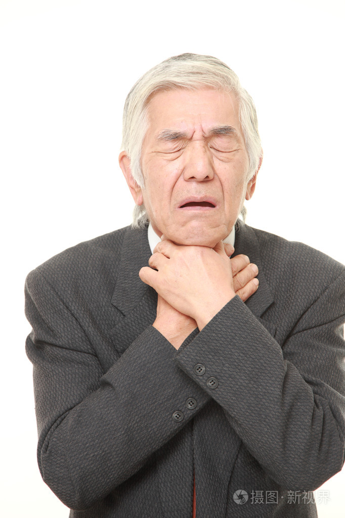 高级日本商人有喉咙痛