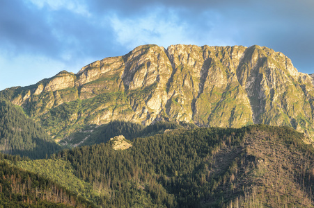 Giewont 峰值，塔特拉山，波兰的视图