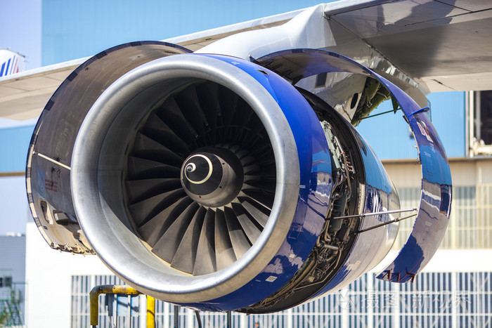 涡轮机的喷气式飞机