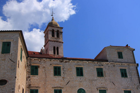 克罗地亚, 希贝尼克济会修道院与第十四世纪教会的钟楼圣弗朗西斯