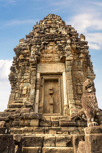 Bakong Prasat 寺, 位于柬埔寨暹粒复杂的吴哥窟, 夏季