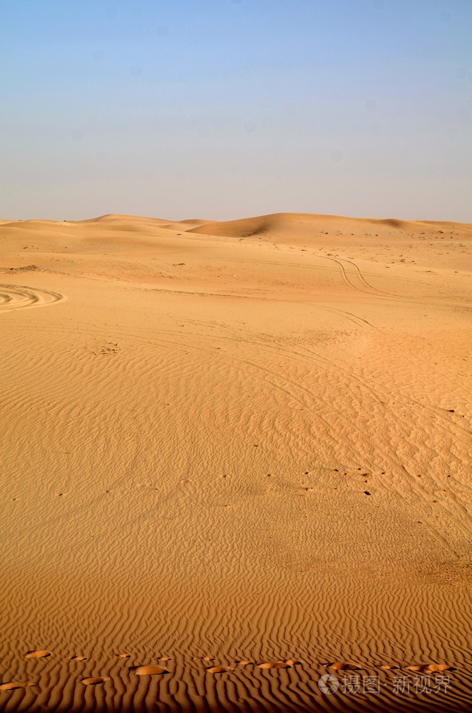 在沙漠中阿拉伯联合酋长国的迪拜沙丘