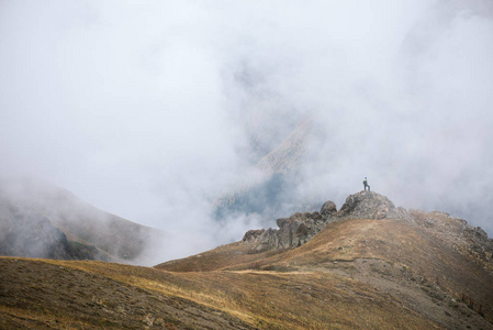 今天上午的景观。看山与山的旅游。在大自然的美。上斯瓦涅季，格鲁吉亚