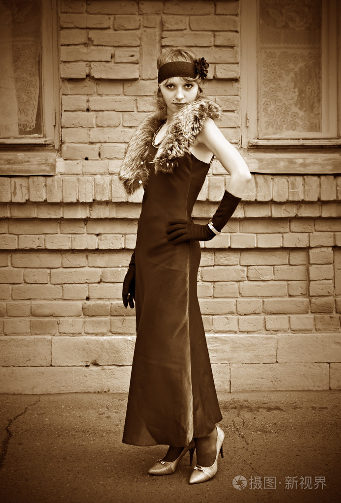 复古穿裙子的女孩.复古风格
