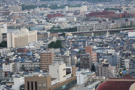 日本京都城市景观上日出