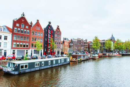 阿姆斯特丹的运河和典型的房子。阿姆斯特丹是首都