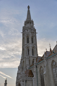 马蒂亚斯教会在日落时在布达城堡，布达佩斯，匈牙利
