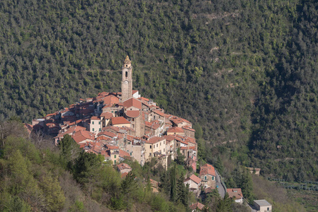 Castelvittorio。意大利利古里亚地区的古村落