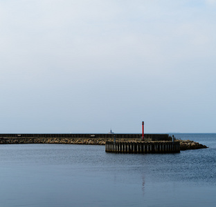 水平简单的丹麦码头码头灯塔背景背景背德罗