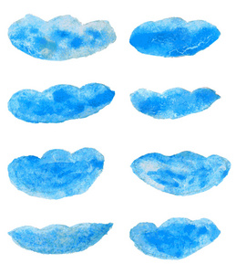 湛蓝色的云彩设置的水彩画，手绘矢量图