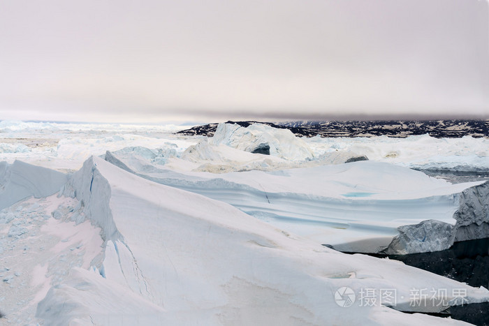 在格陵兰岛伊卢利萨特北冰洋冰山