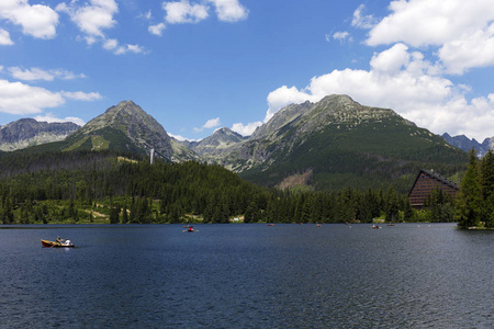 论斯洛伐克高 Tatras 的山峰和高山景观