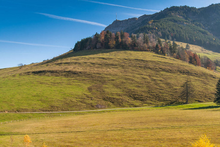 风景与绿色草甸在卢塞恩湖之上, 附近山 Rigi, 阿尔卑斯, 瑞士