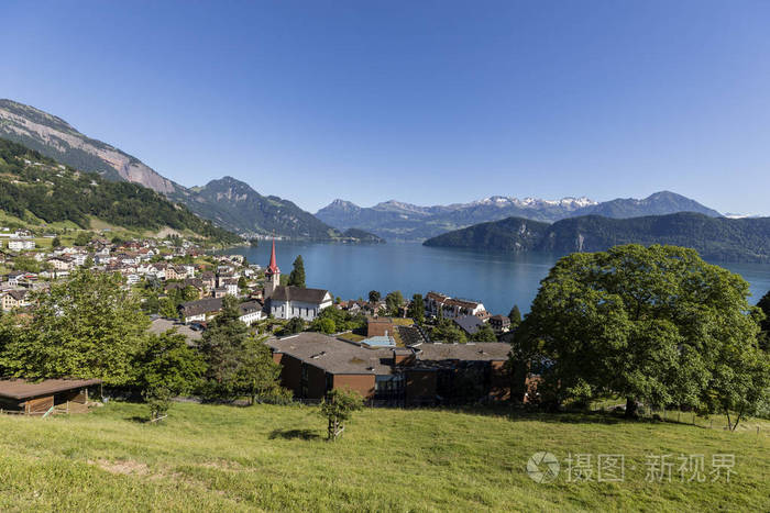 村庄 Weggis 是 idyllically 位于卢塞恩湖在瑞士