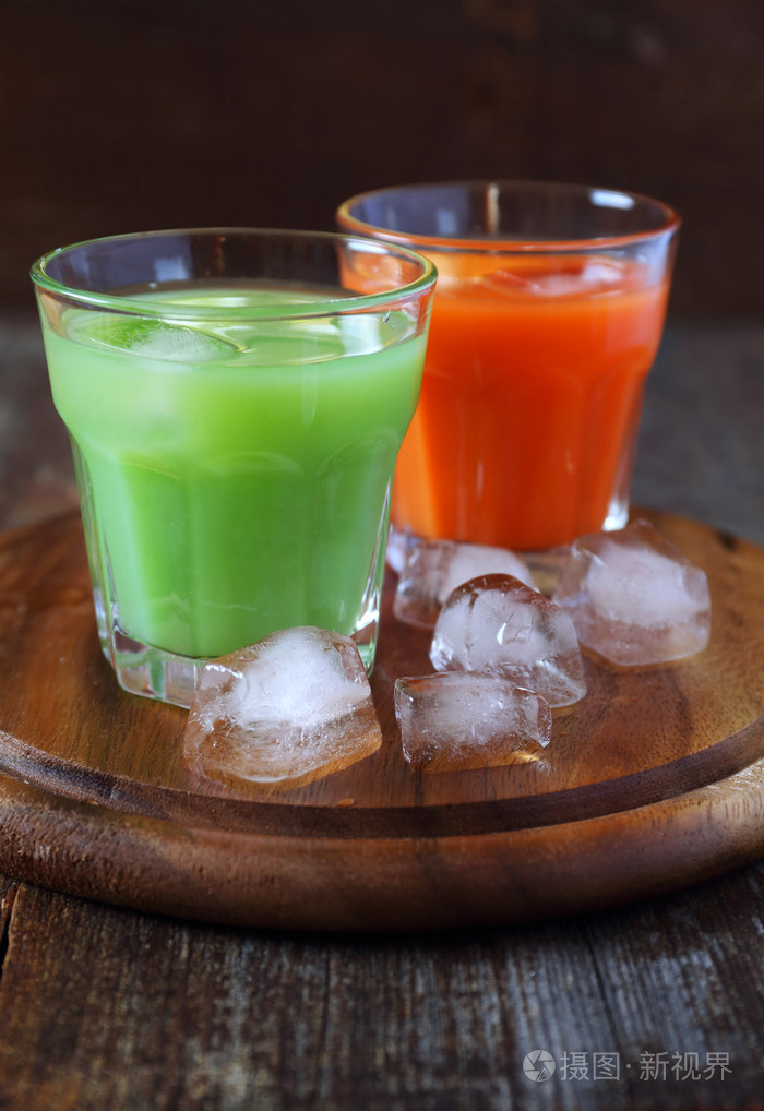 胡萝卜和仙人掌汁