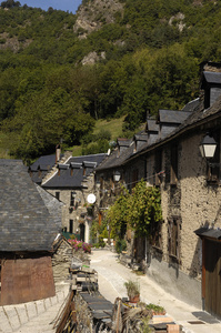 因此村，阿伦山谷，Pyrennes 山，西班牙莱里达省