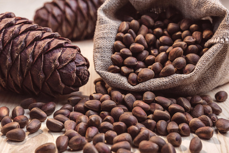 松子大黄鱼图片